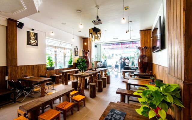 Nguyen Khang Hotel  Coffee