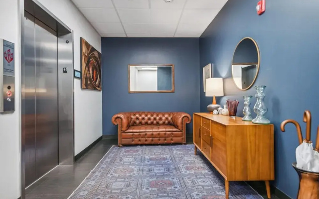 Hazelnut Suite - 204