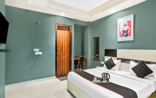 Qotel Hotel Church House Rohini Sector15