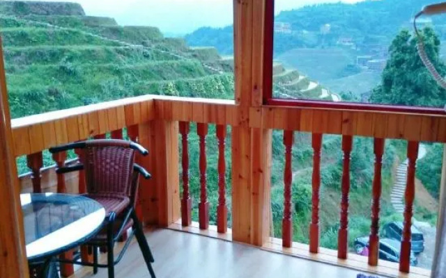 Longji Terrace Yunshang Cabin (Jinfodingguan Attractions Shop)