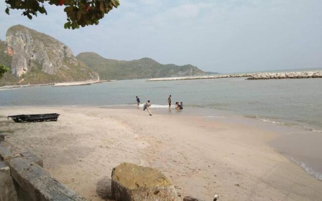 Sea Sand House Resort