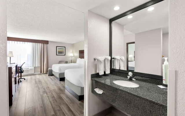 Best Western Luxbury Inn Fort Wayne