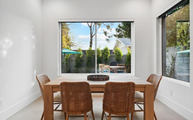 Twin Sunsets Oasis with 2 Pools