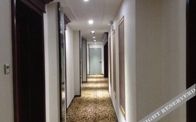 Yangguang Fashion Apartment (Baiyun Avenue Bei'an Huahui Branch)