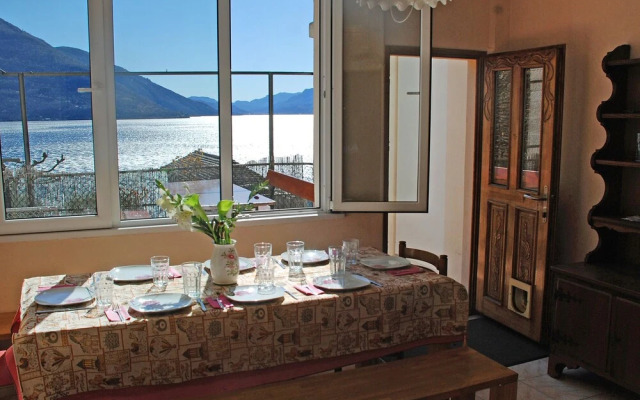 Pit Stop Brissago in Brissago