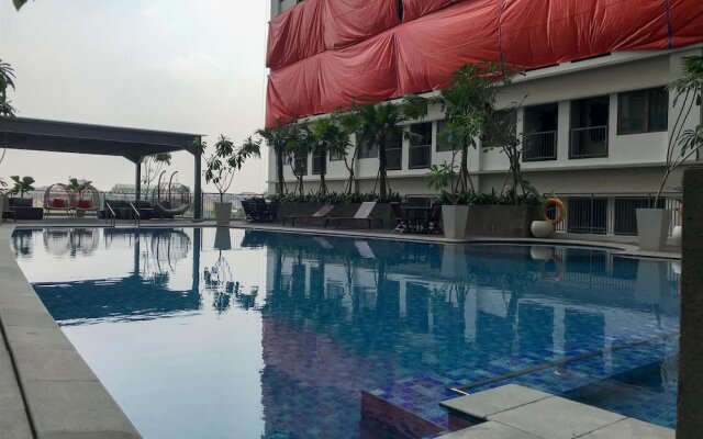 Elegant Wide View Studio Apartment at LRT City Jatibening