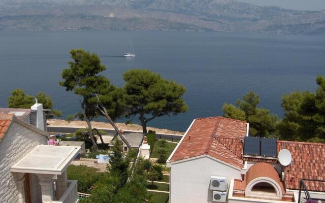 Orange - 30m From Beach - A1