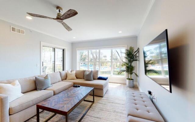 5107 Hampton Place South