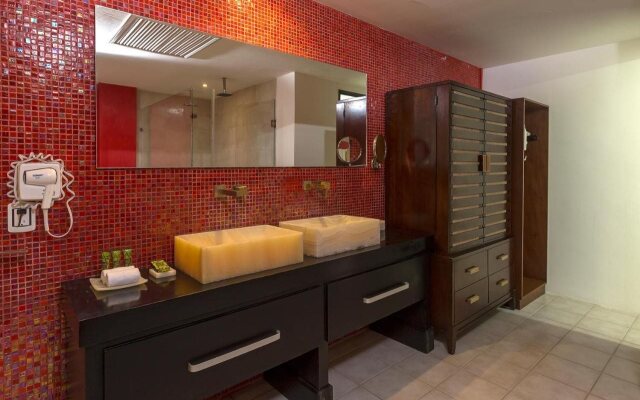 In Fashion Hotel & Spa