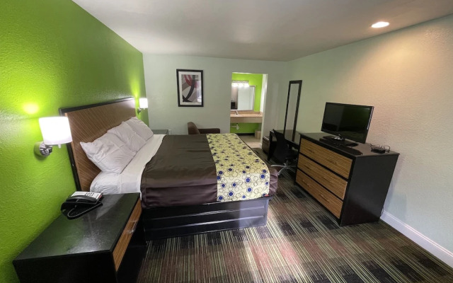 Bowers Hill Inn