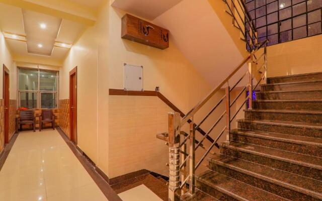 Fabhotel Shree Galaxy