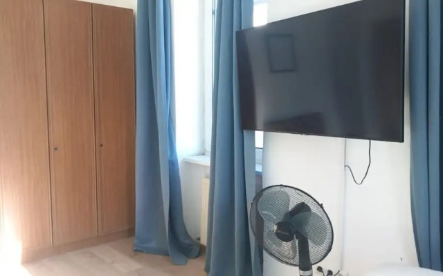 Cozy Room Shared Apt Millennium Tower