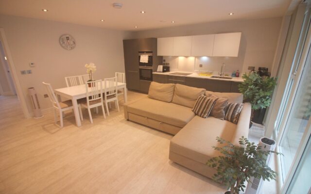 The Station Suite (Peymans)