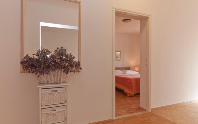 Amazing Home in Sukosan With 2 Bedrooms and Wifi