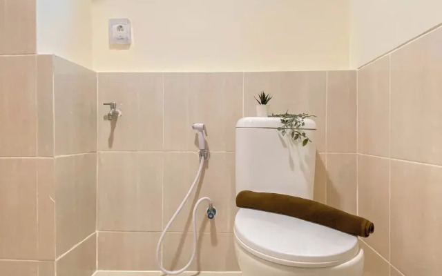 Warm Neutral 2Br At Meikarta Apartment