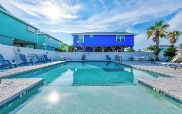 Pop-A-Top by Silver Sands Vacation Rentals