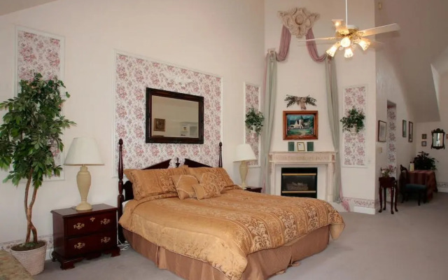 BytheSea Inn