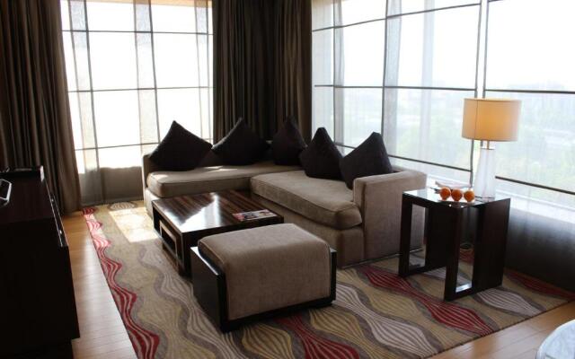 Crowne Plaza Hotel Gurgaon, an IHG Hotel