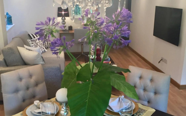 Luxury Apartment Tagle