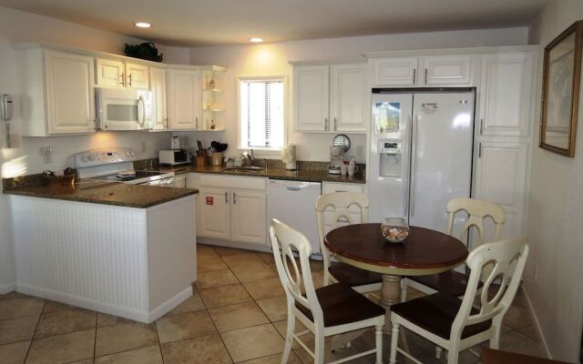 Capri 106 1 Bedroom 1 Bathroom Condo