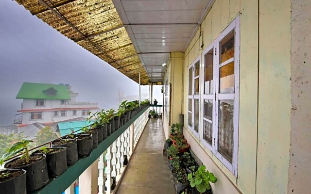 Goroomgo Lava View Lava Kalimpong