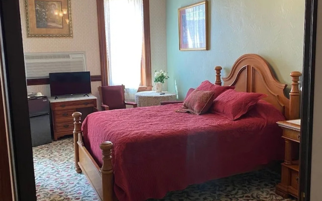 Cambridge Inn on Main