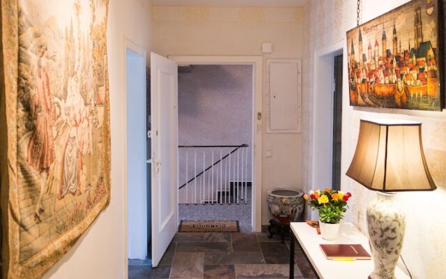 Golden Treasure Deluxe