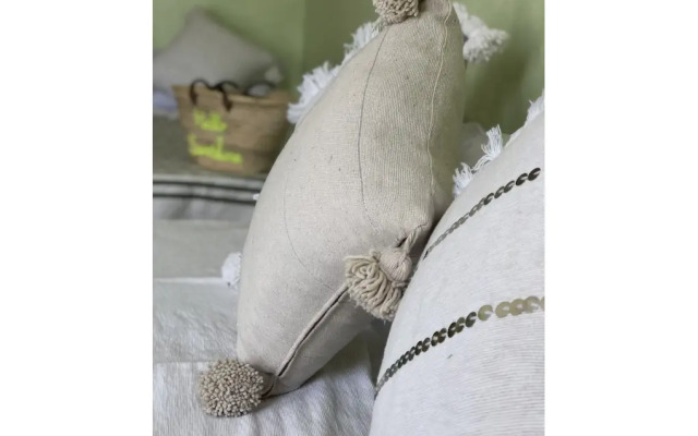 SaltSkin Surf House - Adults Only