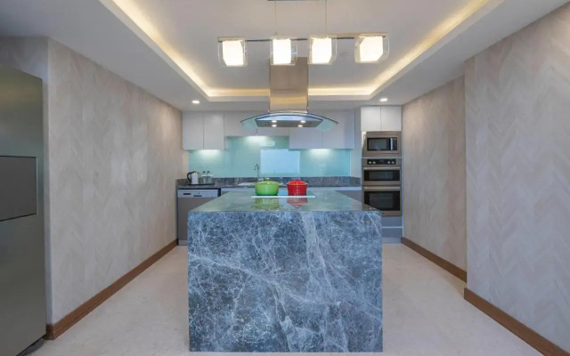 Hyatt Regency Galleria Residence Dubai