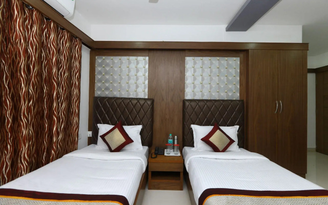 OYO 6626 Khaleej Residency