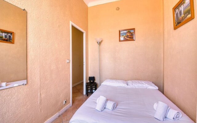 Luminous Apartment in the City Centre of Cannes