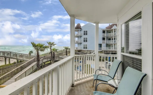 Seascape 2111 2 Bedroom Condo by RedAwning