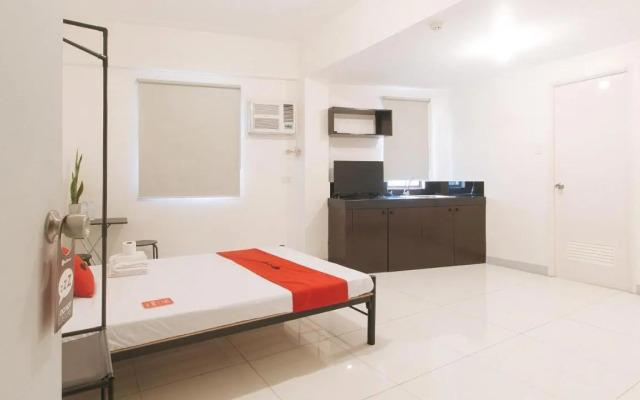 RedDoorz @ The Vjour Hotel Makati
