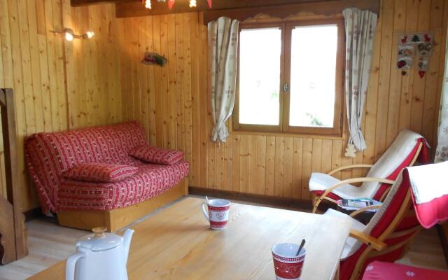 Cozy Chalet in Notre-Dame-de-Bellecombe with Garden