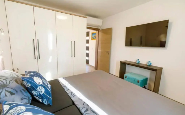 Vacation home Grey house Stocia