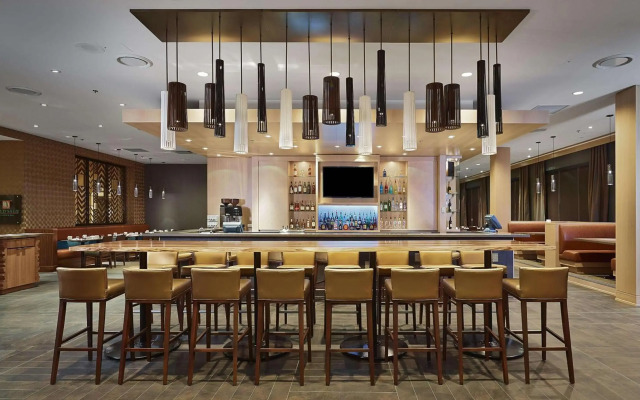 DoubleTree by Hilton Hotel & Conference Centre Regina