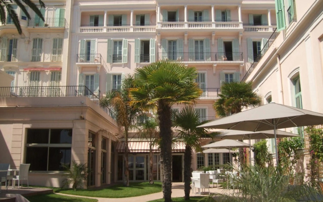 Hôtel Vacances Bleues Le Balmoral