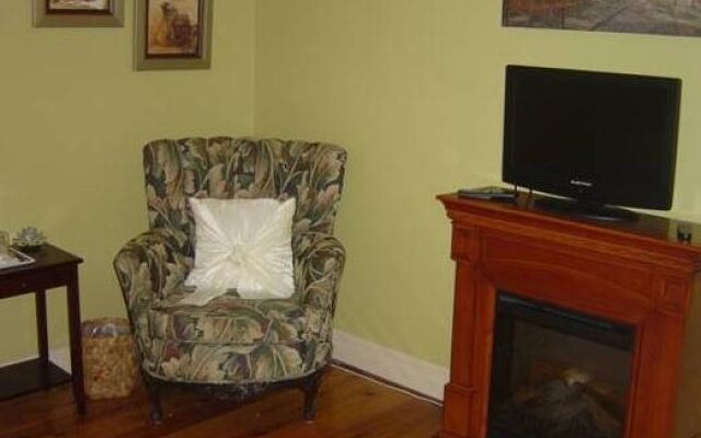 Newark Manor B&B