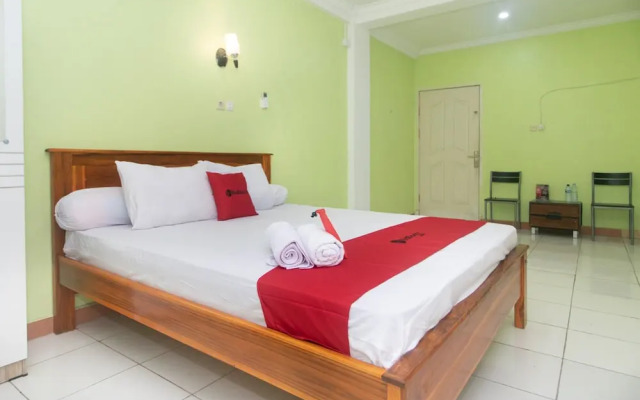 RedDoorz @ Frans Seda Kupang