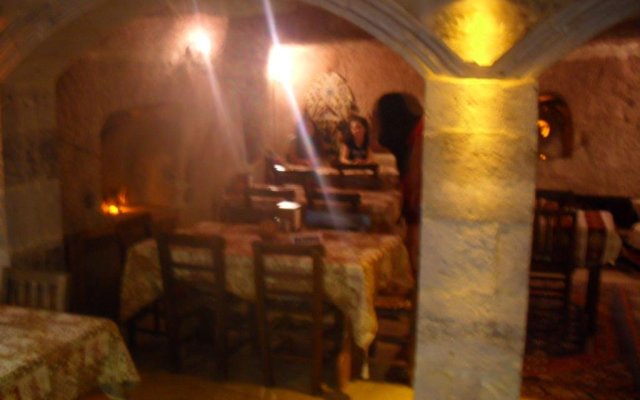 Avlu Cave House
