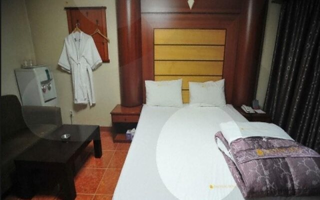 Goodstay Dae Young Hotel