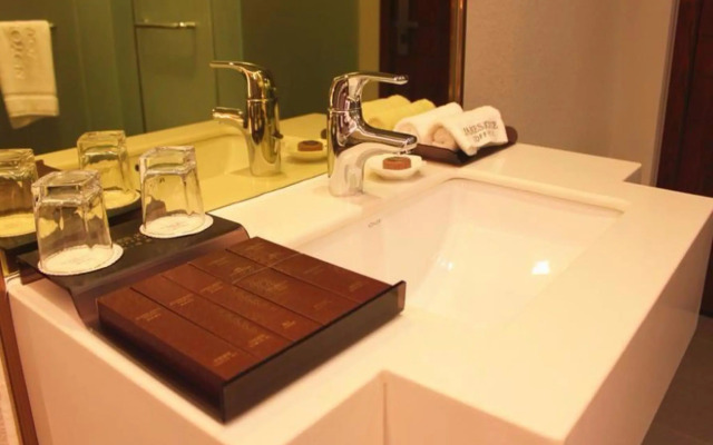 James Joyce Coffetel Xi'an West Chang'an Street University Town