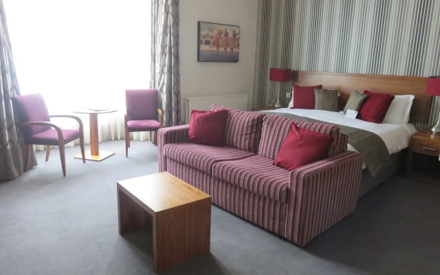 The Belmont Hotel