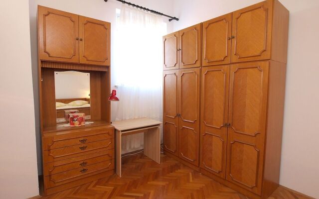 Apartment 761