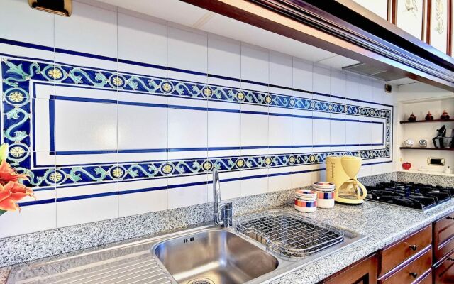 Garden-view| 2 Swimming Pools| Tennis Court| Italian Lakes