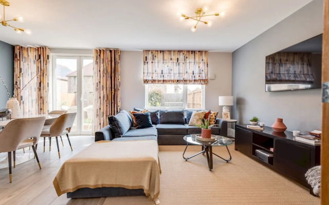 Stylish 4-br House - Free Parking Nice Garden