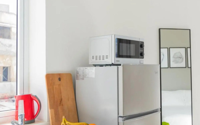 Carmel Market Designed Studio with Balcony