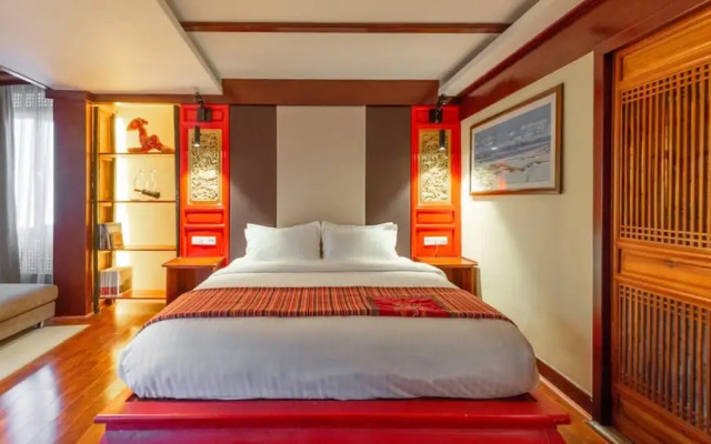 Floral Hotel · Yi Xing Lijiang