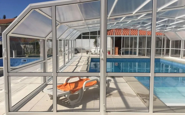 Room-9arches - House With Pool - in the