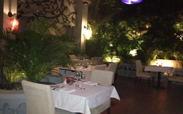 Green Mango Hotel And Apartment